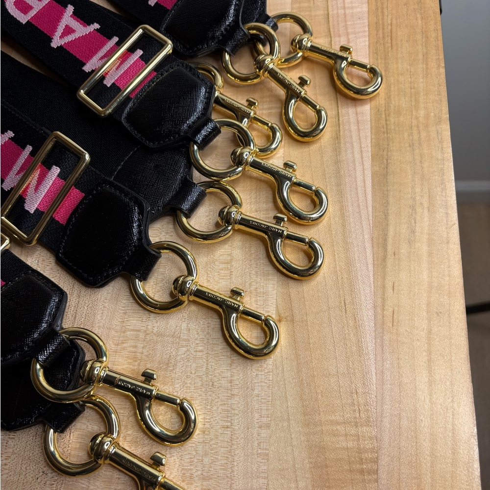 NWOT Marc Jacobs Black and Pink Logo Strap with Gold - Picture 2 of 6